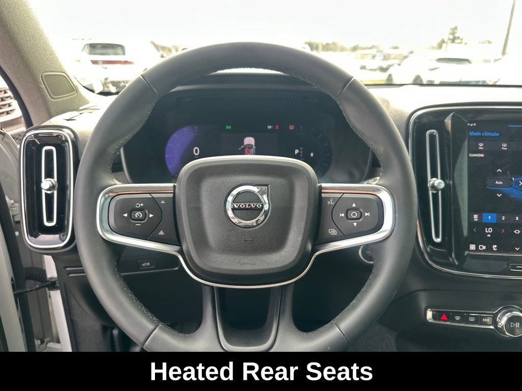 Used 2023 Volvo XC40 B5 Plus w/ Protection Package Premier image 11