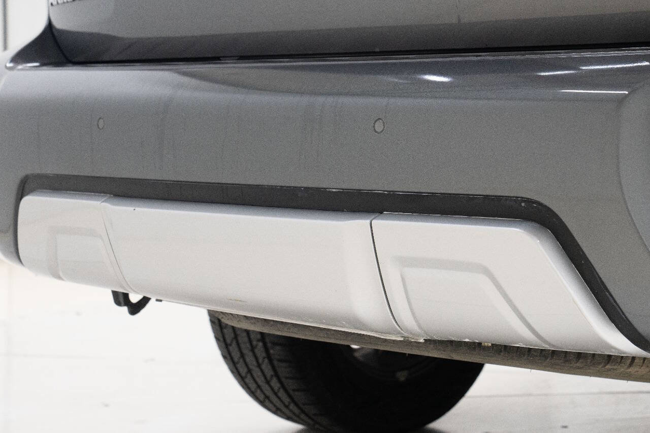 Used 2017 Nissan Armada SL image 22