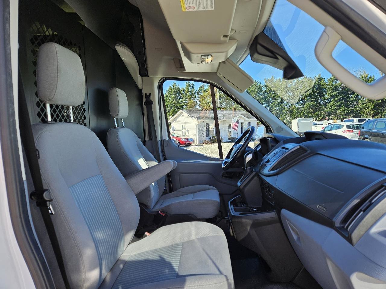 Used 2016 Ford Transit 250 148 High Roof Extended image 31