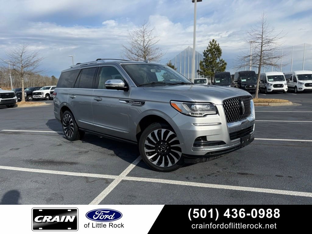 Used 2022 Lincoln Navigator Black Label image 1