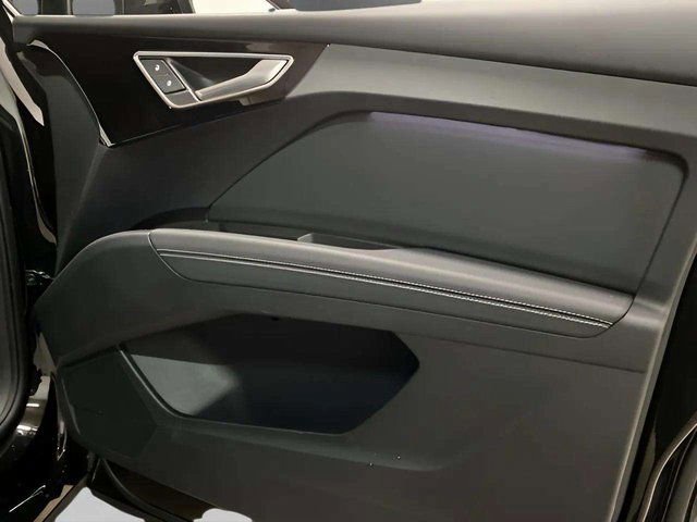 Used 2024 Audi Q4 e-tron Premium w/ Convenience Package image 80