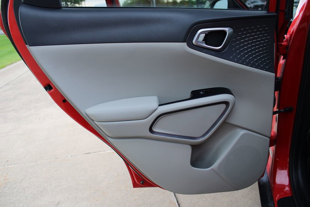 Used 2020 Kia Soul EX FWD image 33