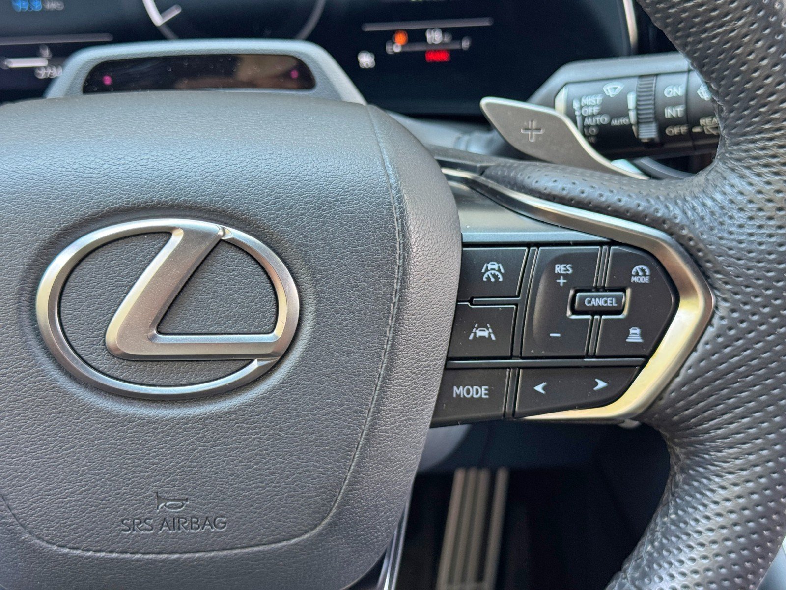 Used 2024 Lexus TX 500h AWD w/ Technology Package image 23