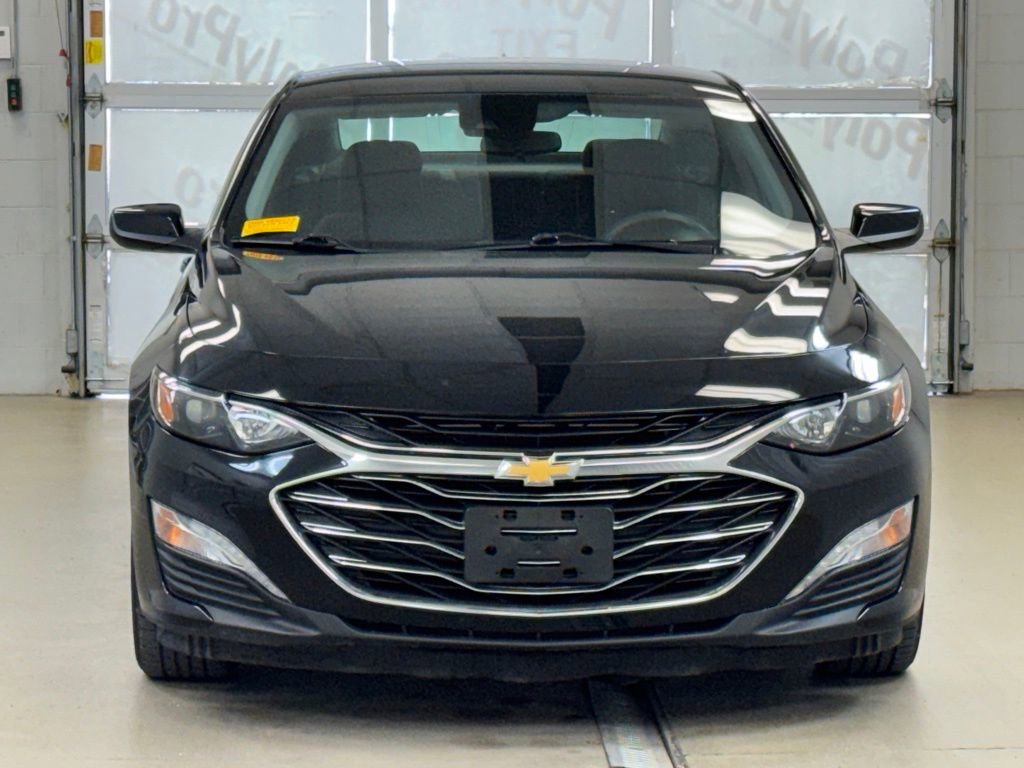 Used 2022 Chevrolet Malibu LT image 2