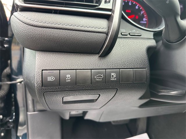 Used 2020 Toyota Camry XSE image 21