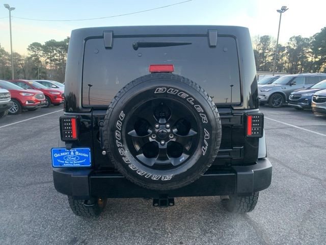Used 2015 Jeep Wrangler Unlimited Sahara image 4