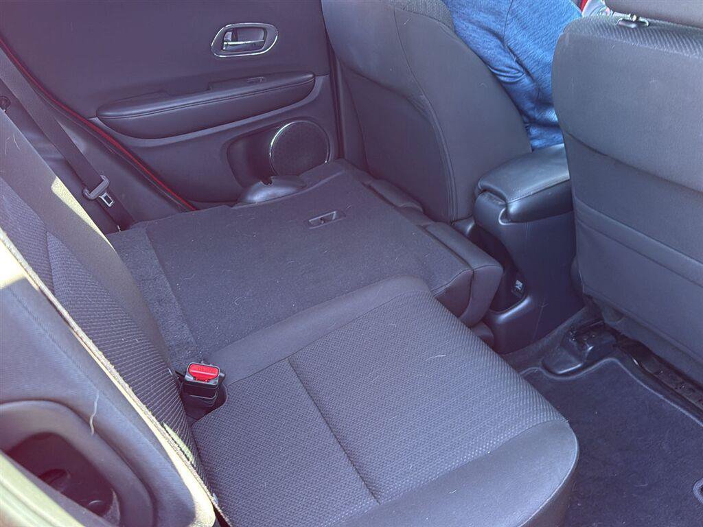 Used 2017 Honda HR-V EX image 6