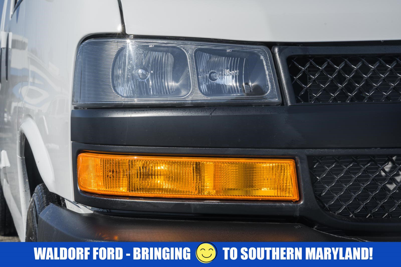 Used 2025 Chevrolet Express 2500 Extended w/ Communications Package image 13