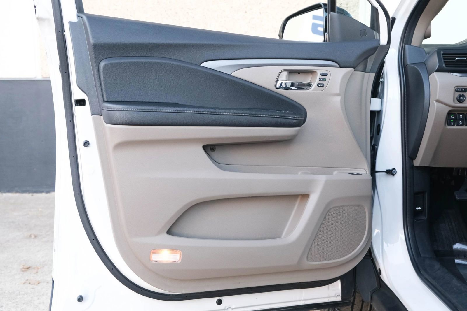 Used 2023 Honda Ridgeline RTL-E image 19