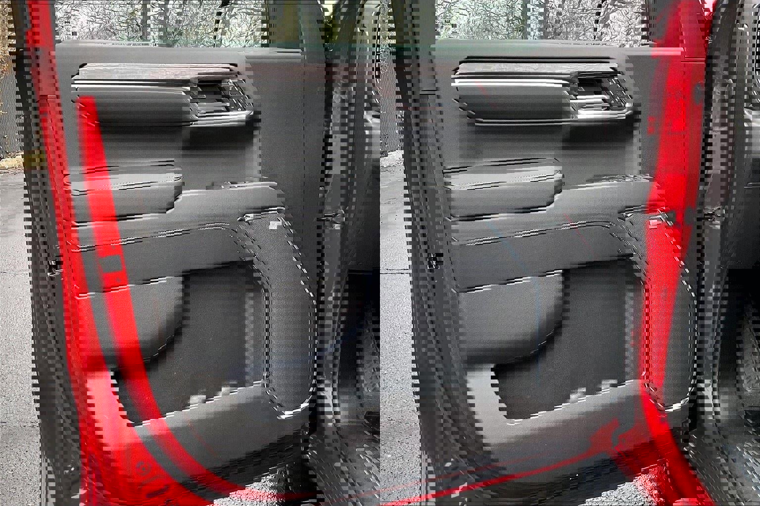 Used 2023 Chevrolet Silverado 1500 LTZ image 25