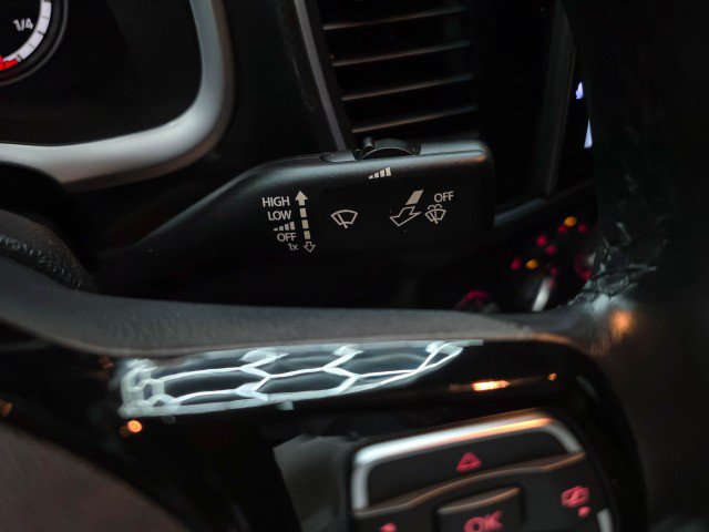 Used 2014 Volkswagen Beetle R-Line FWD image 22