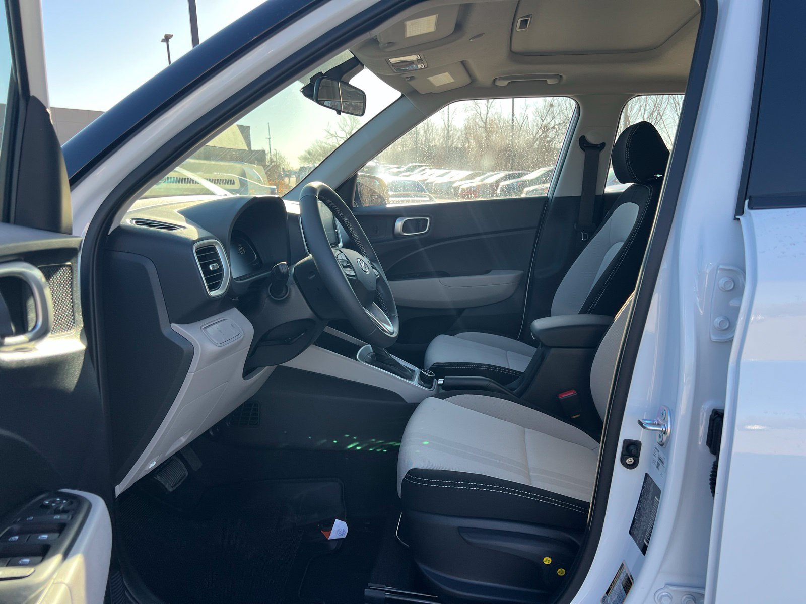 New 2026 Hyundai Venue SEL FWD image 22