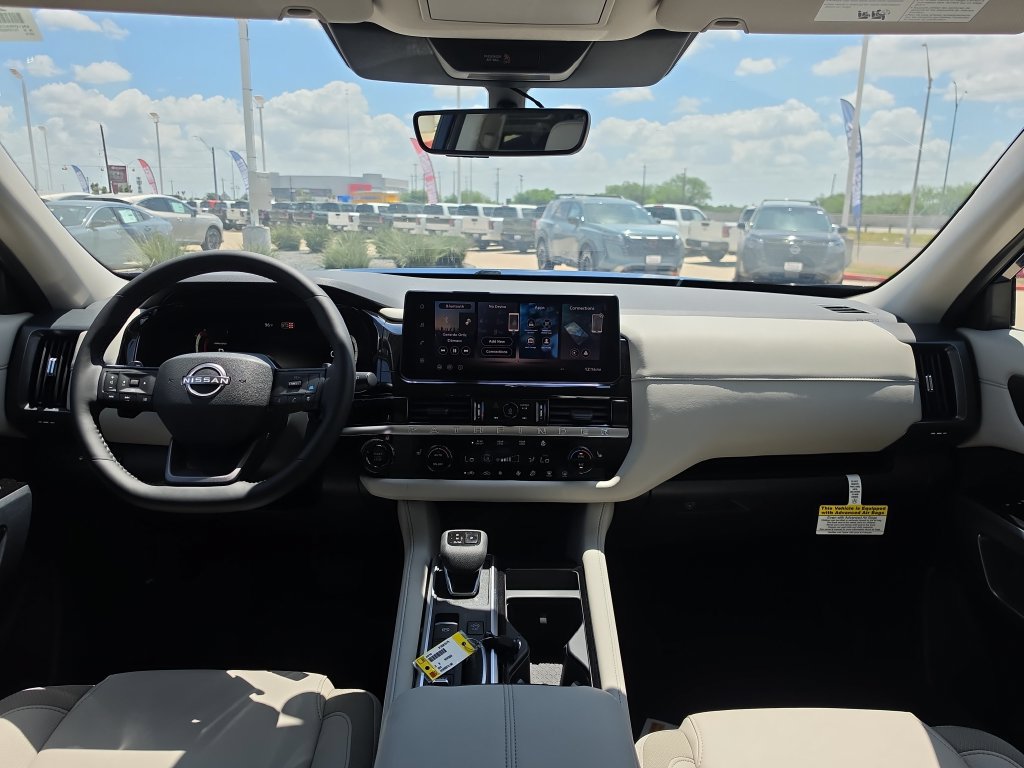 New 2026 Nissan Pathfinder SL FWD image 10