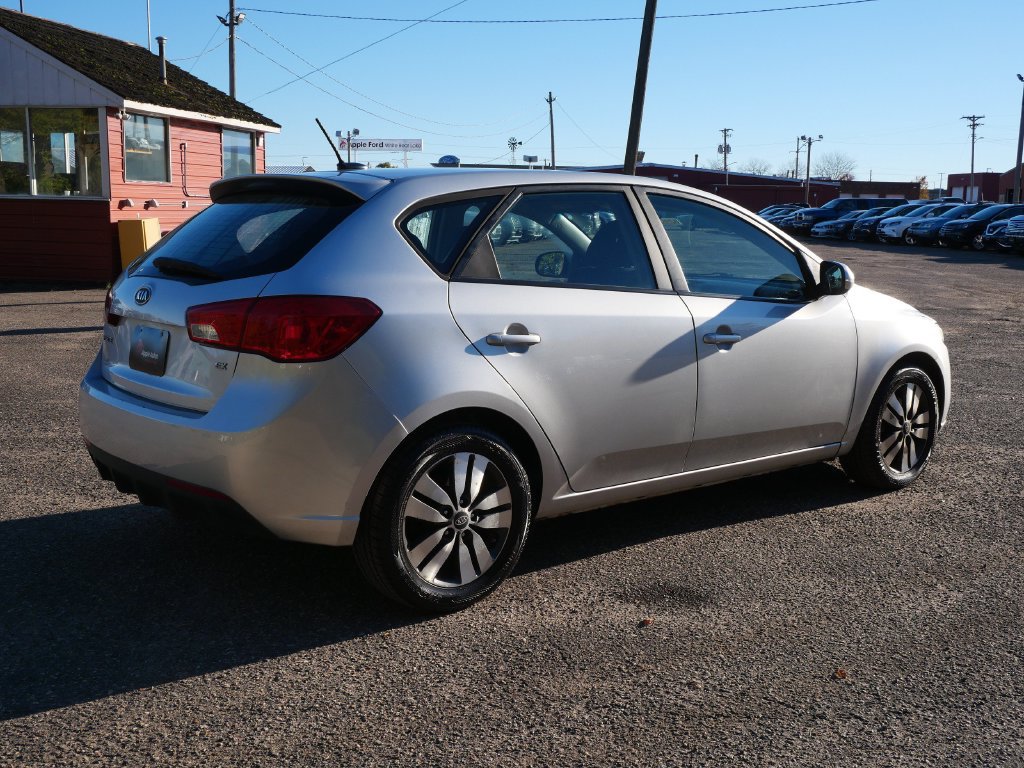 Used 2013 Kia Forte EX FWD image 6