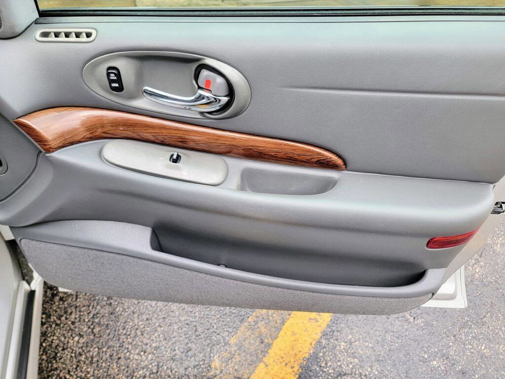 Used 2005 Buick Le Sabre Custom image 33