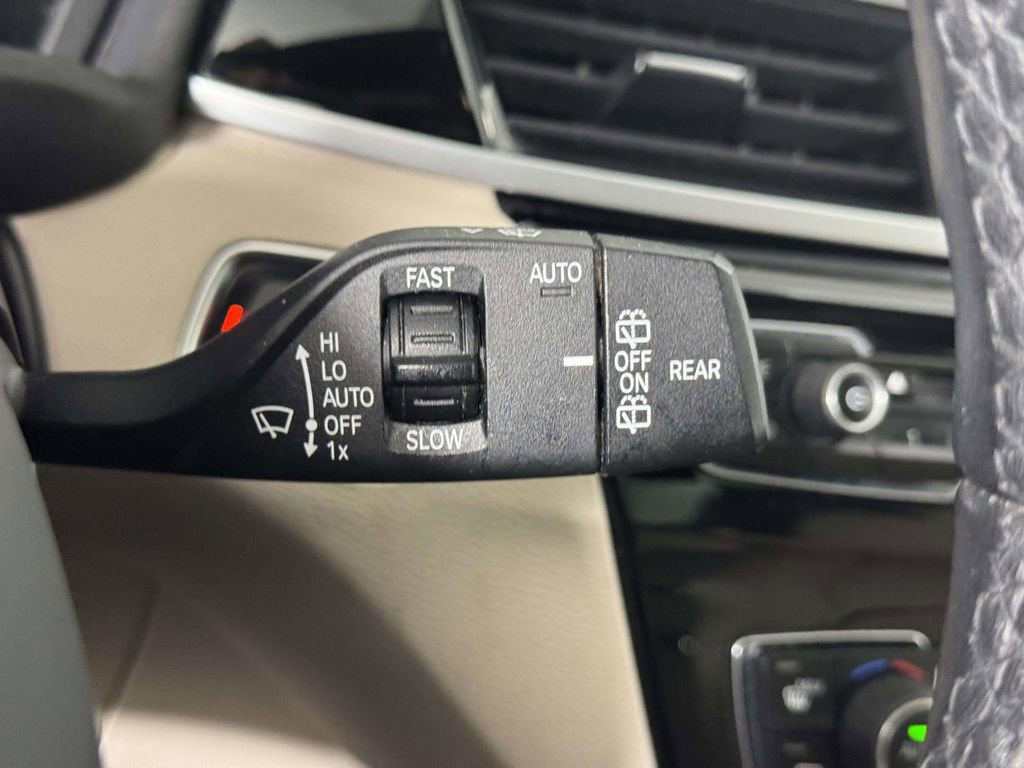 Used 2019 BMW X1 xDrive28i w/ Convenience Package AWD/4WD image 24