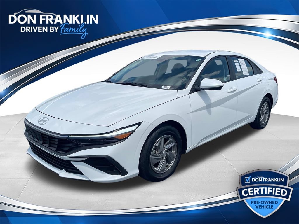 Used 2025 Hyundai Elantra SE