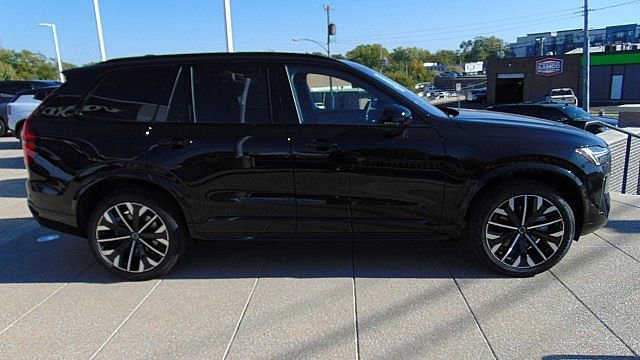 New 2026 Volvo XC90 B6 Ultra w/ Protection Package image 7