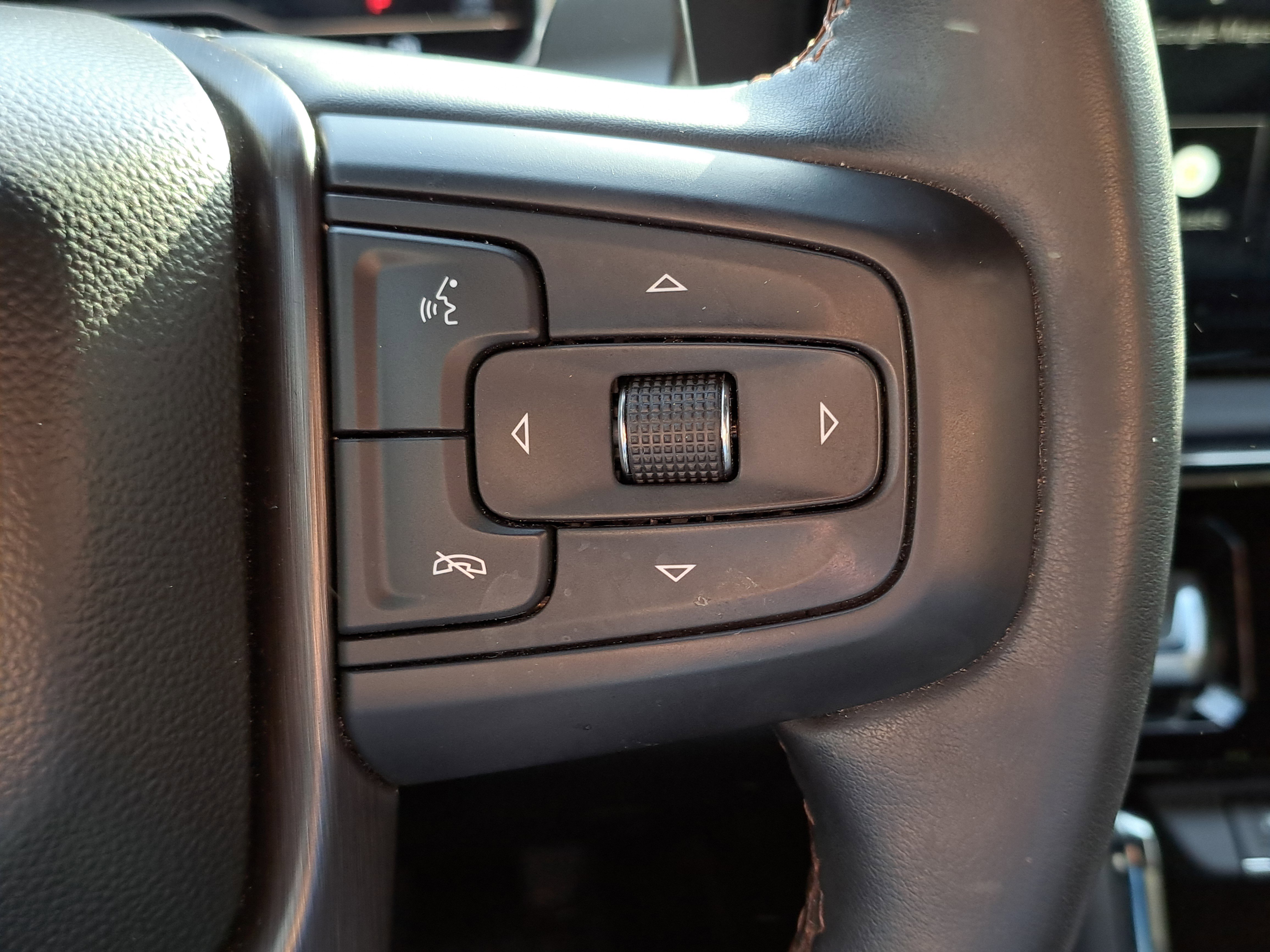 Certified 2023 GMC Sierra 1500 AT4 w/ Technology Package image 19