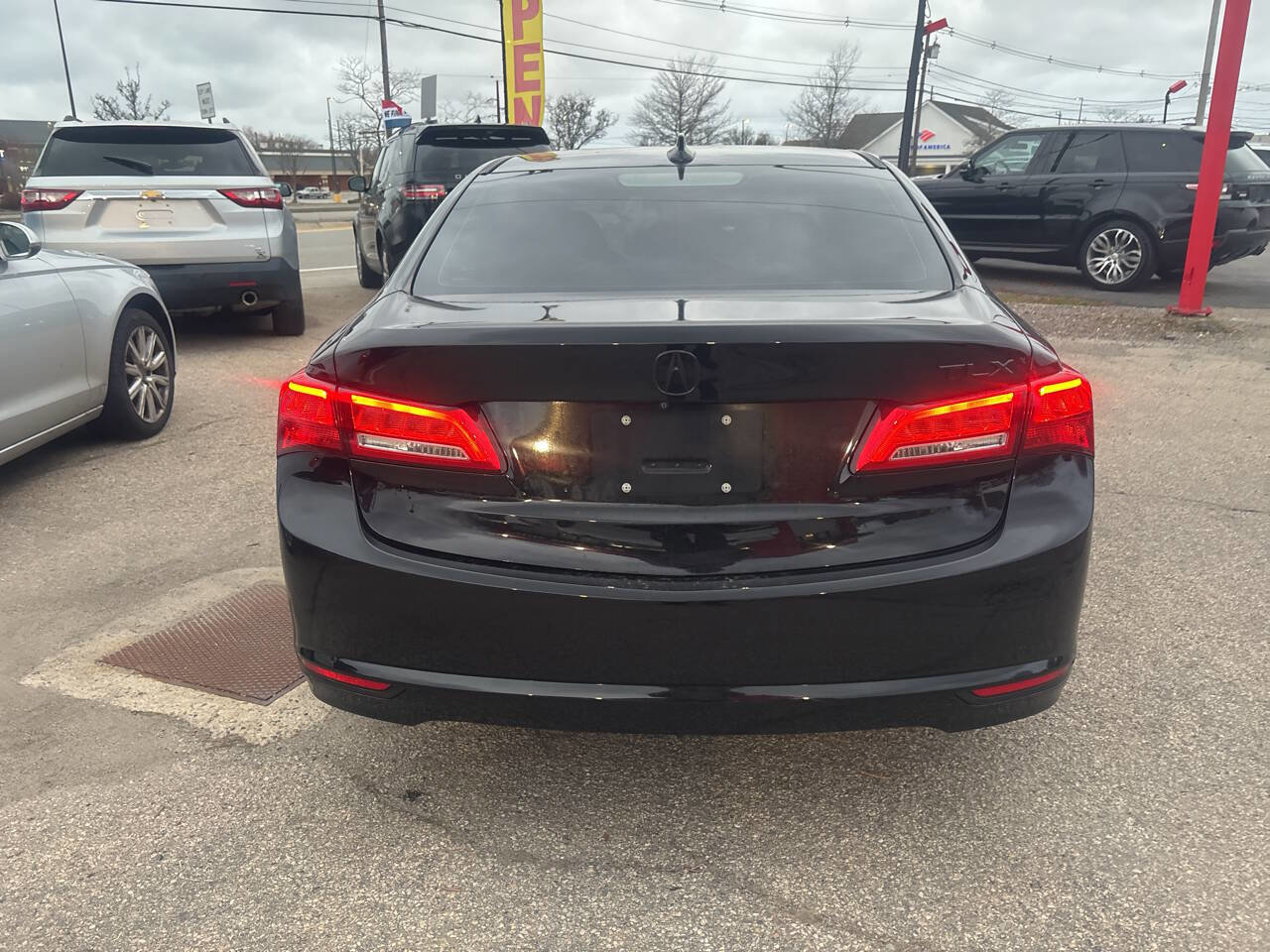 Used 2018 Acura TLX w/ Technology Package FWD image 4