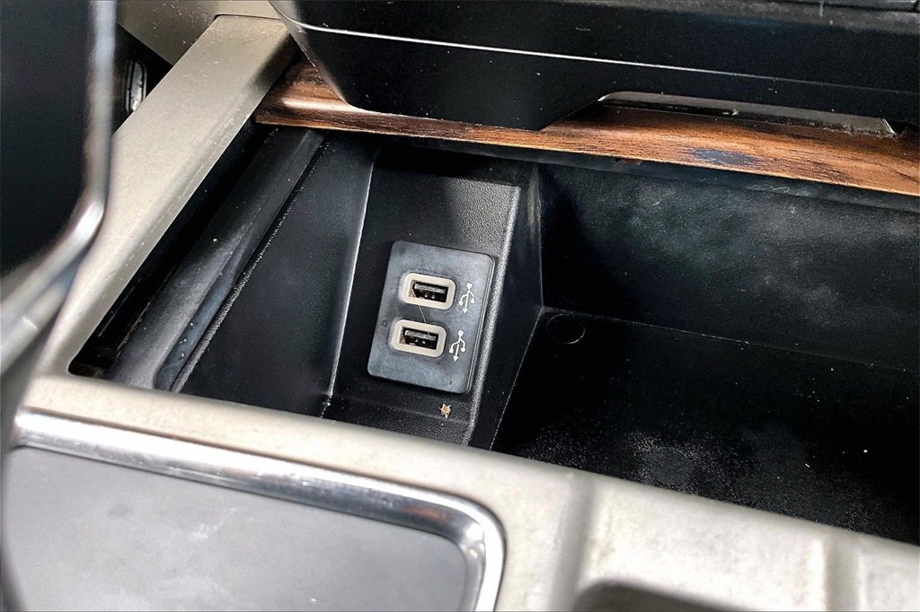 Used 2020 Ford F150 Lariat image 26