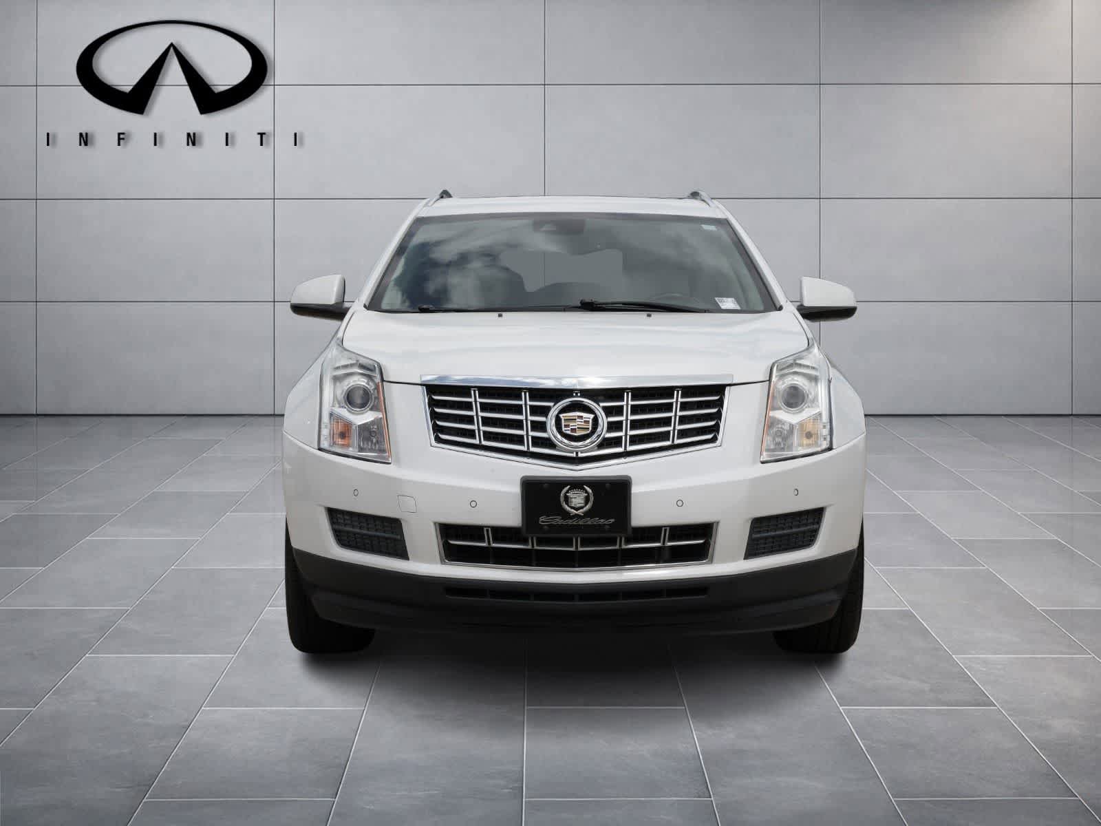 Used 2015 Cadillac SRX Luxury w/ Driver Awareness Package AWD/4WD image 2