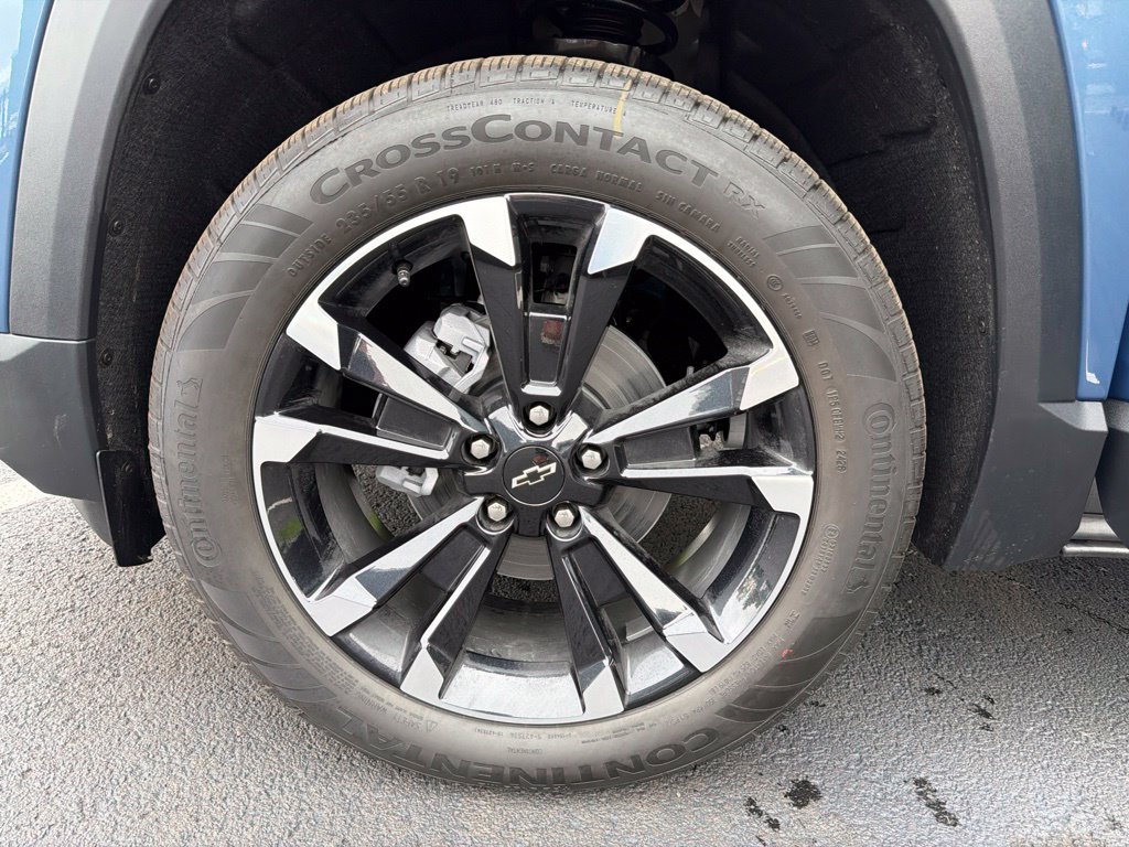 New 2027 Chevrolet Equinox RS w/ Safety and Technology Package AWD/4WD image 16