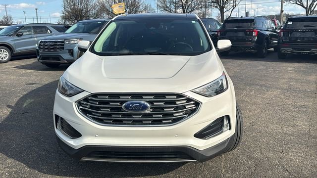 Certified 2022 Ford Edge Titanium w/ Class II Trailer Tow Package AWD/4WD image 30