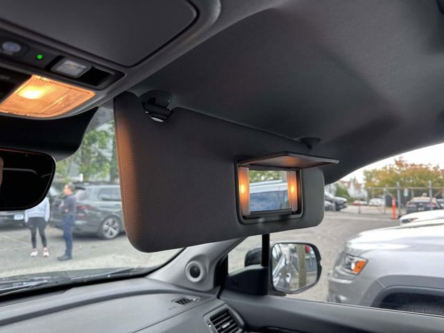 Certified 2020 Honda Pilot Touring image 17