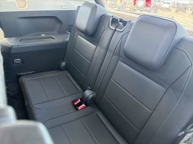 Used 2018 Volkswagen Tiguan SE w/ Panoramic Sunroof Package AWD/4WD image 16