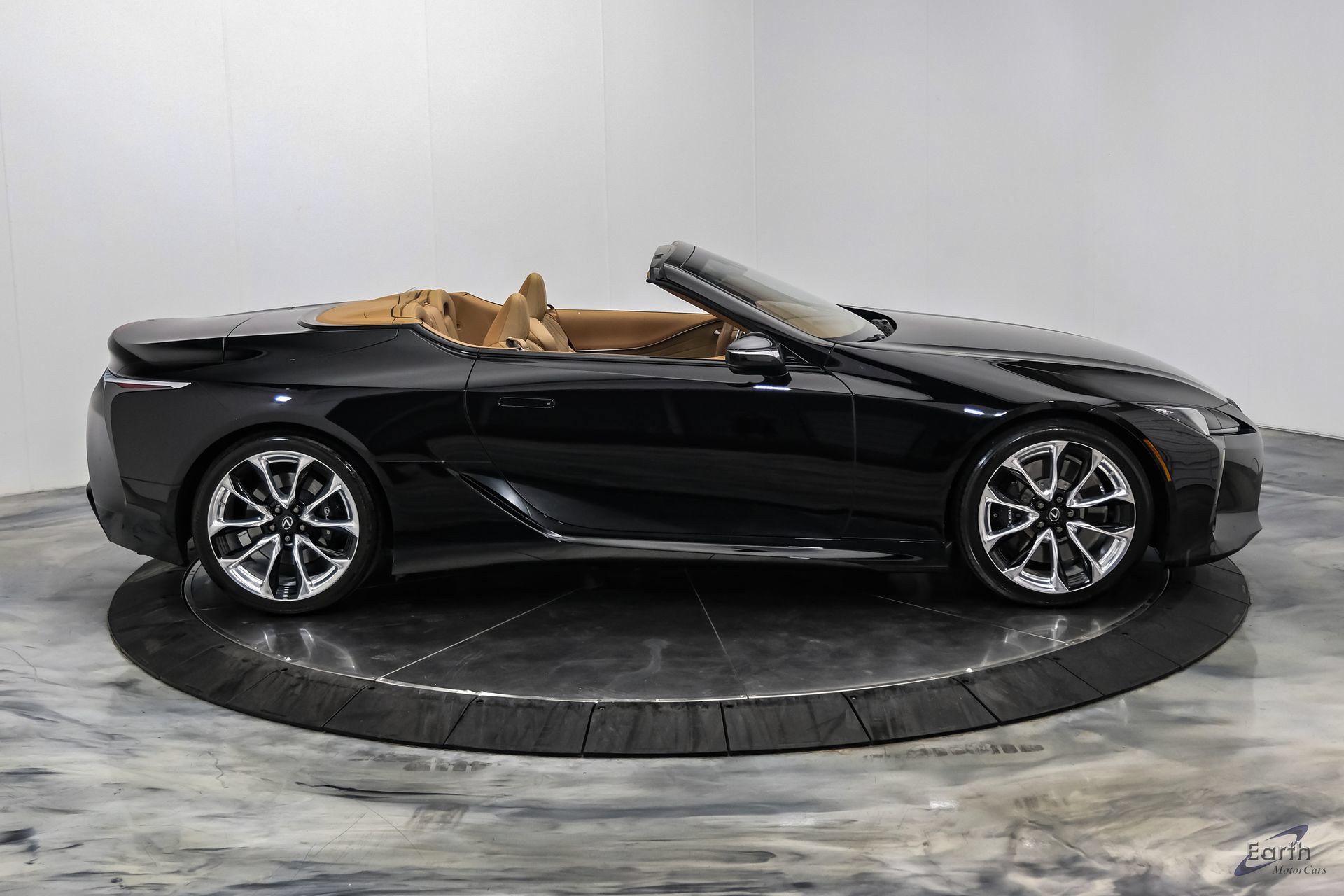 Used 2021 Lexus LC 500 Convertible w/ Touring Package RWD image 25