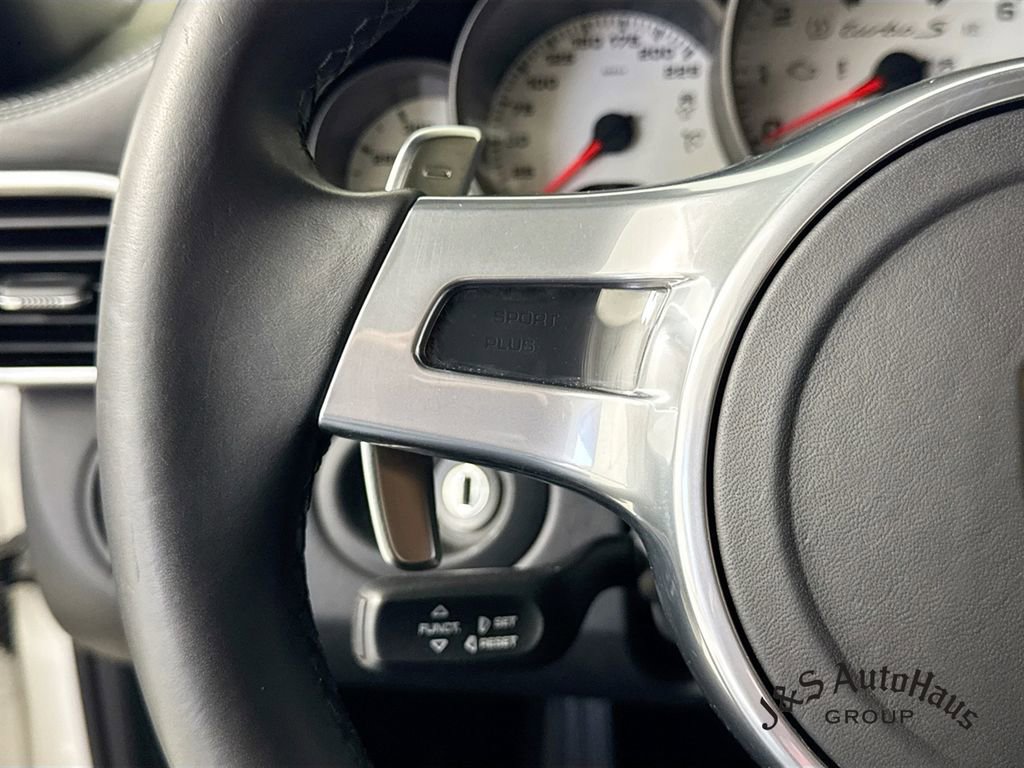 Used 2013 Porsche 911 Turbo S AWD/4WD image 13