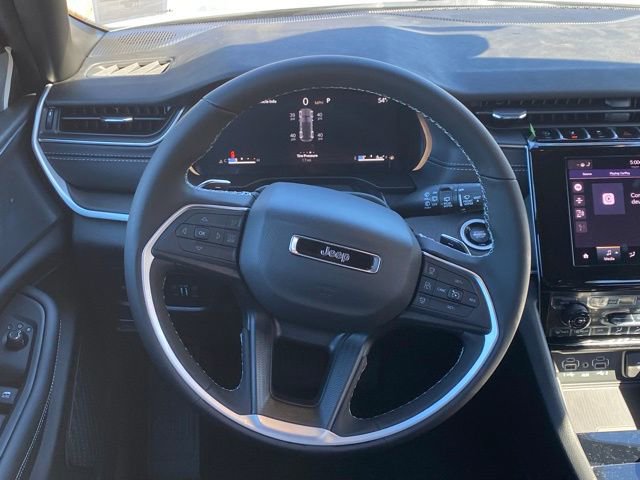 New 2025 Jeep Grand Cherokee Altitude AWD/4WD image 36