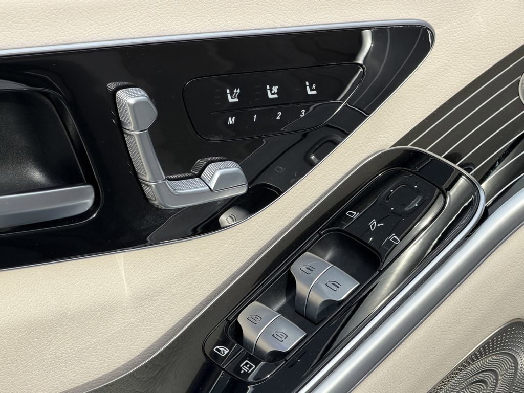 Used 2023 Mercedes-Benz S 500 4MATIC image 18