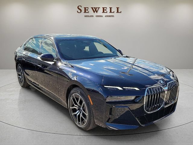 Used 2026 BMW 760i xDrive AWD/4WD image 7