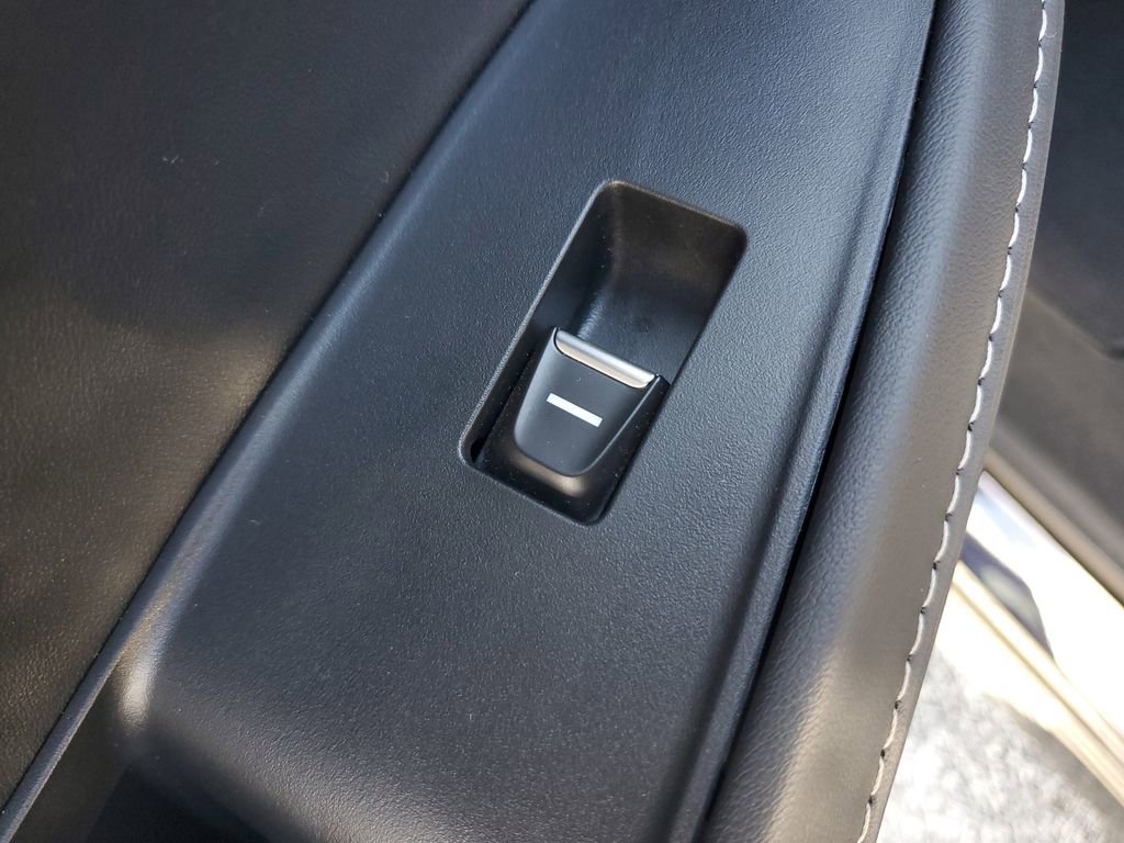 Certified 2023 Acura MDX SH-AWD w/ Technology Package image 18