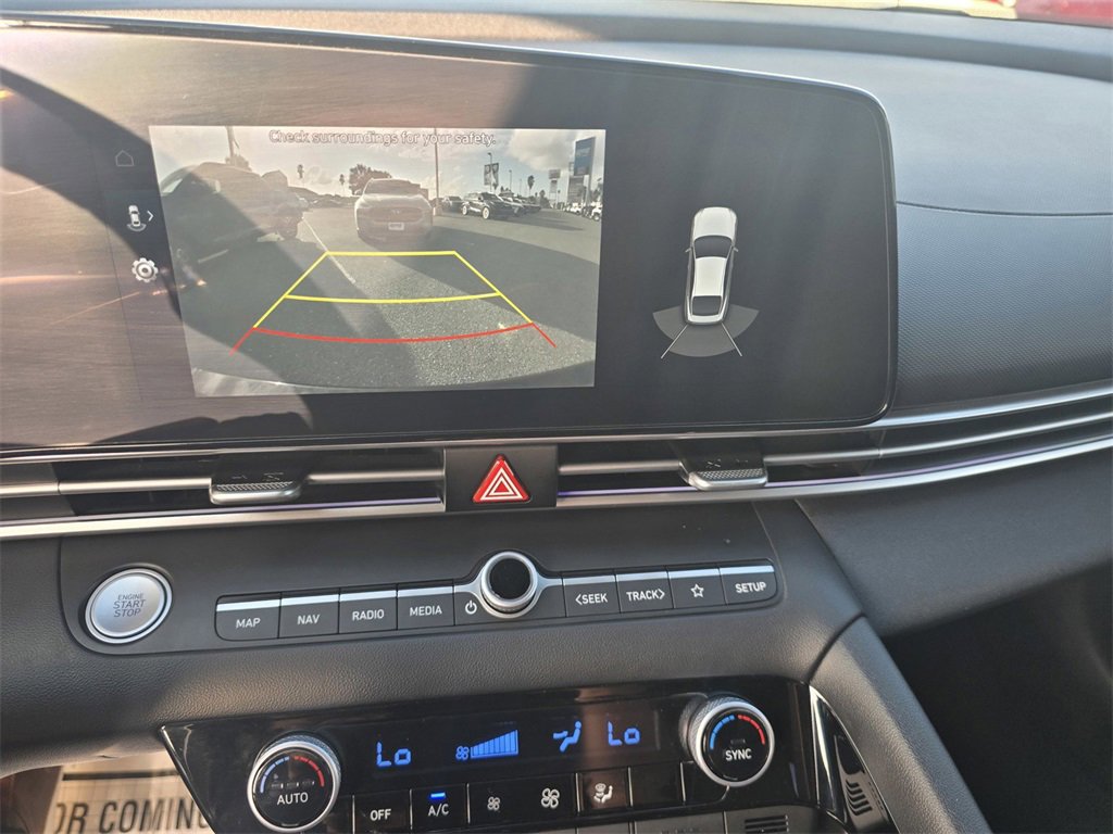 Used 2023 Hyundai Elantra Limited w/ Cargo Package image 22