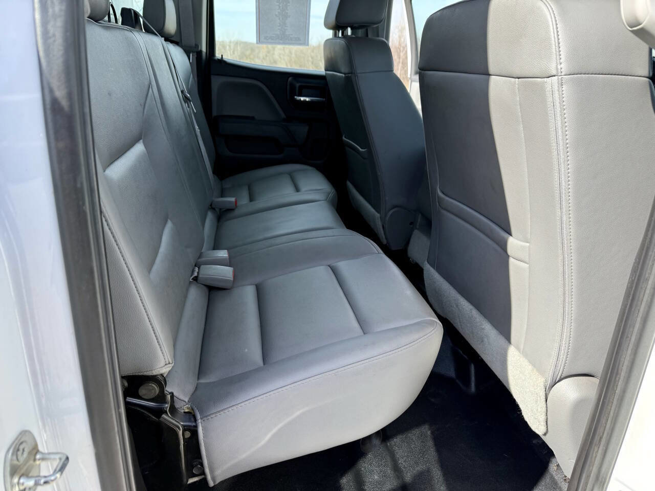 Used 2016 Chevrolet Silverado 3500 W/T AWD/4WD image 9