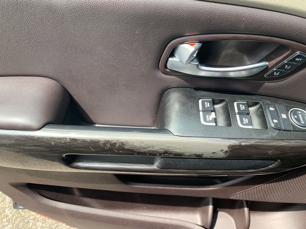 Used 2015 Kia Sedona SX Limited w/ SXL Technology Package FWD image 25