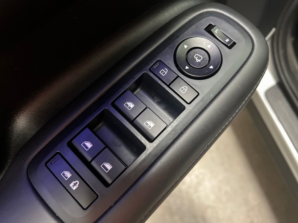 Used 2024 Hyundai Santa Fe Limited image 13