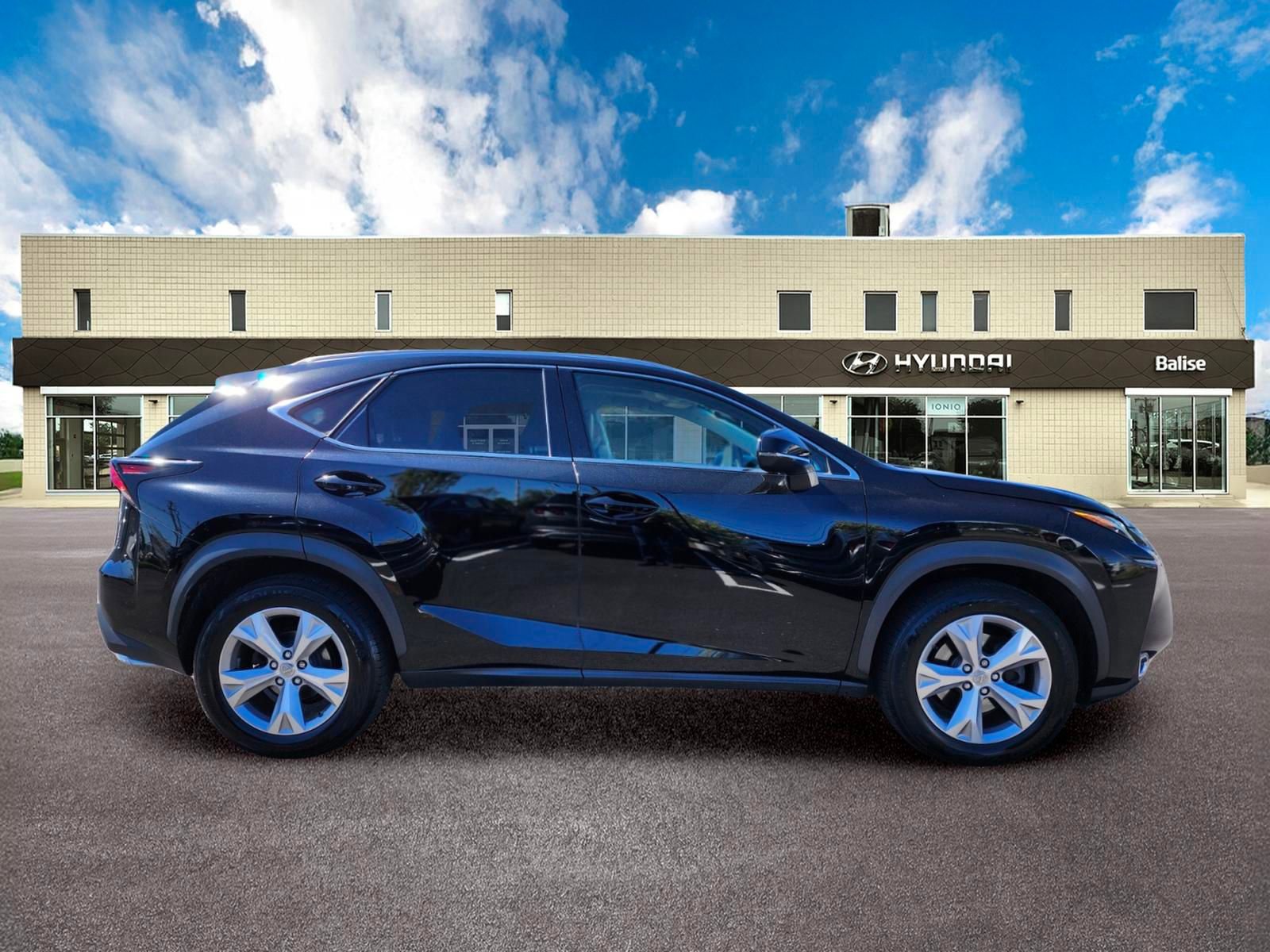 Used 2017 Lexus NX 200t AWD w/ Premium Package image 2