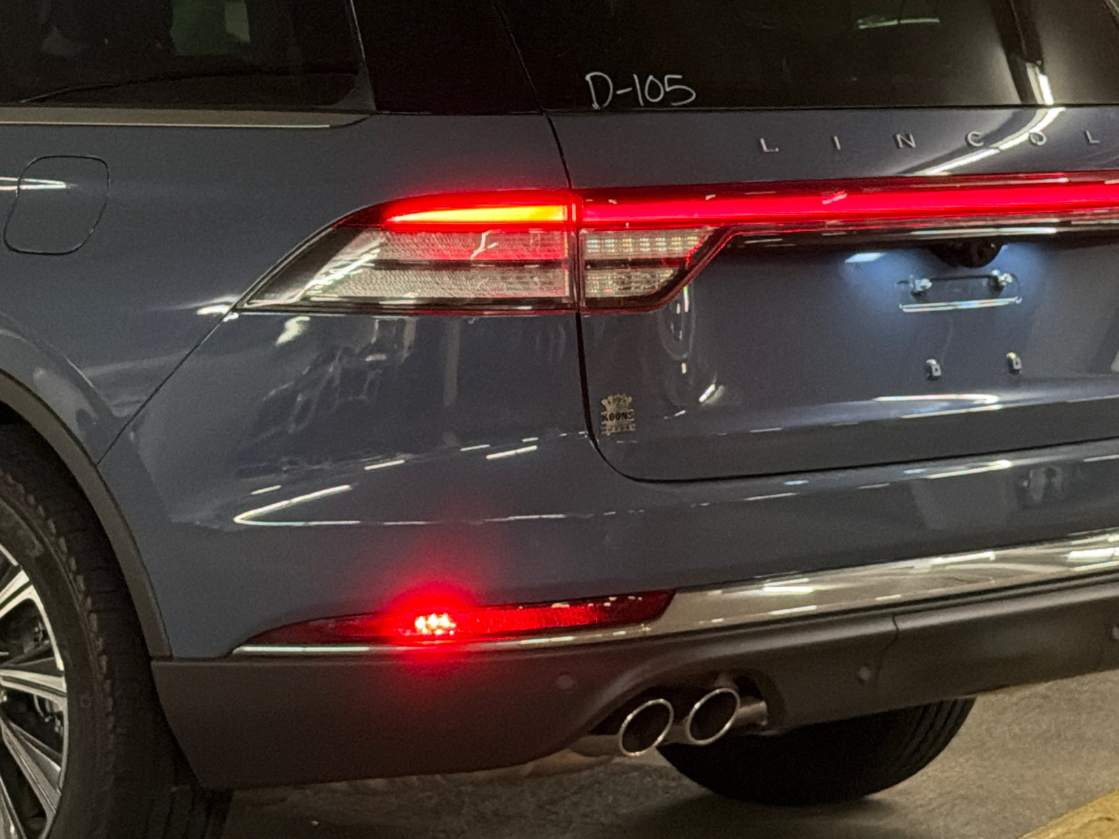 New 2027 Lincoln Aviator AWD image 7