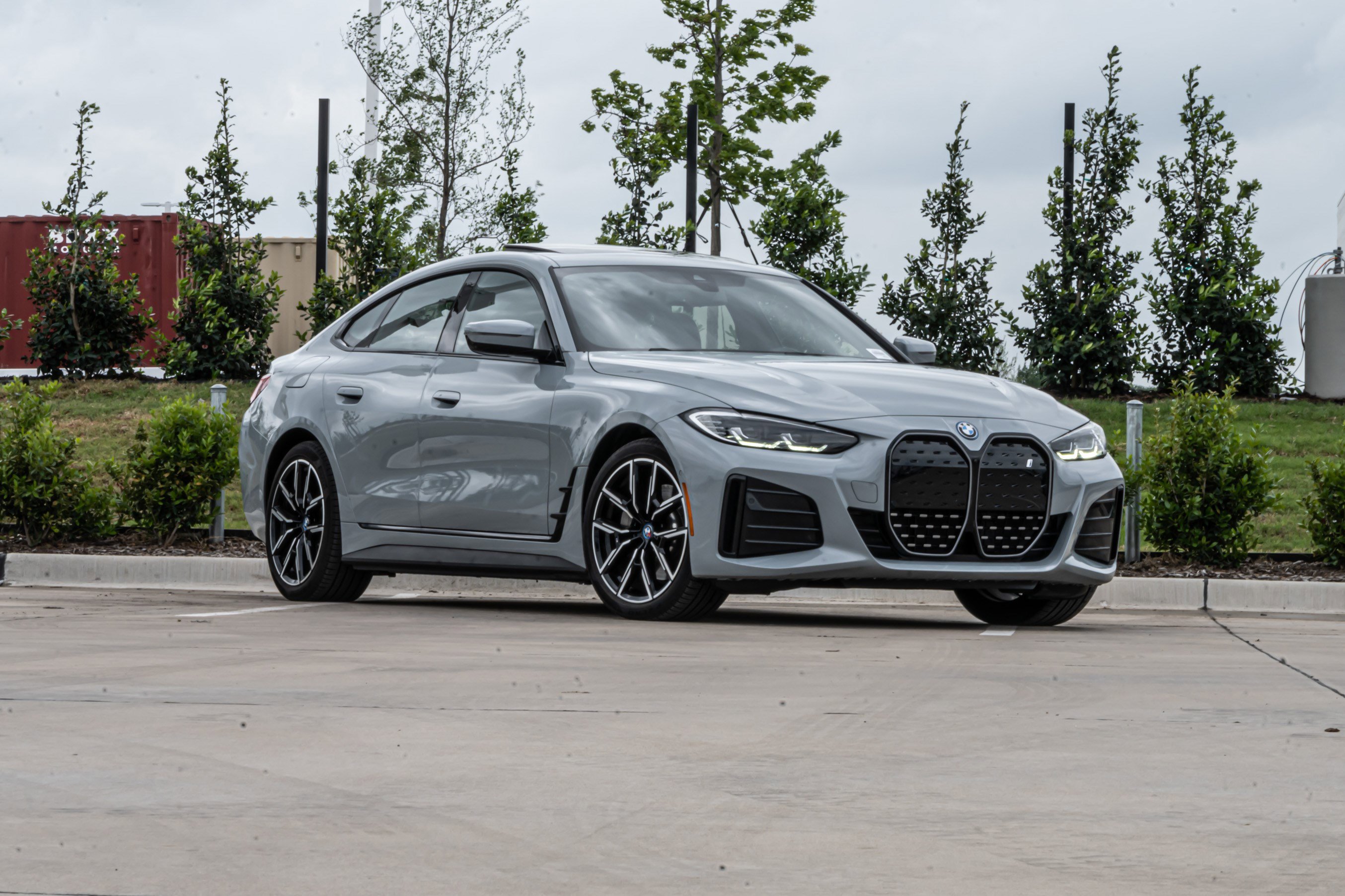 Certified 2024 BMW i4 eDrive40 w/ M Sport Package RWD image 2