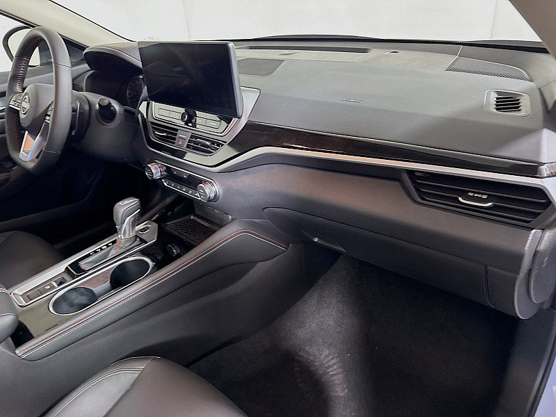 New 2025 Nissan Altima 2.5 SR w/ SR Premium Package image 28