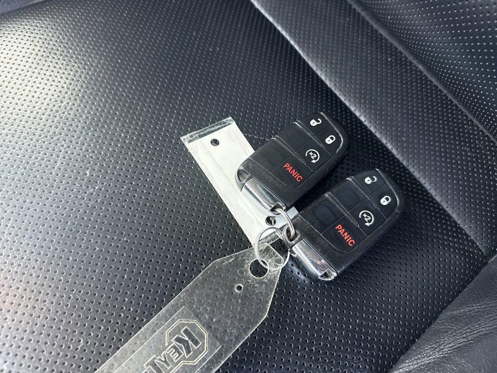 Used 2018 Jeep Compass Limited w/ Navigation Group image 34