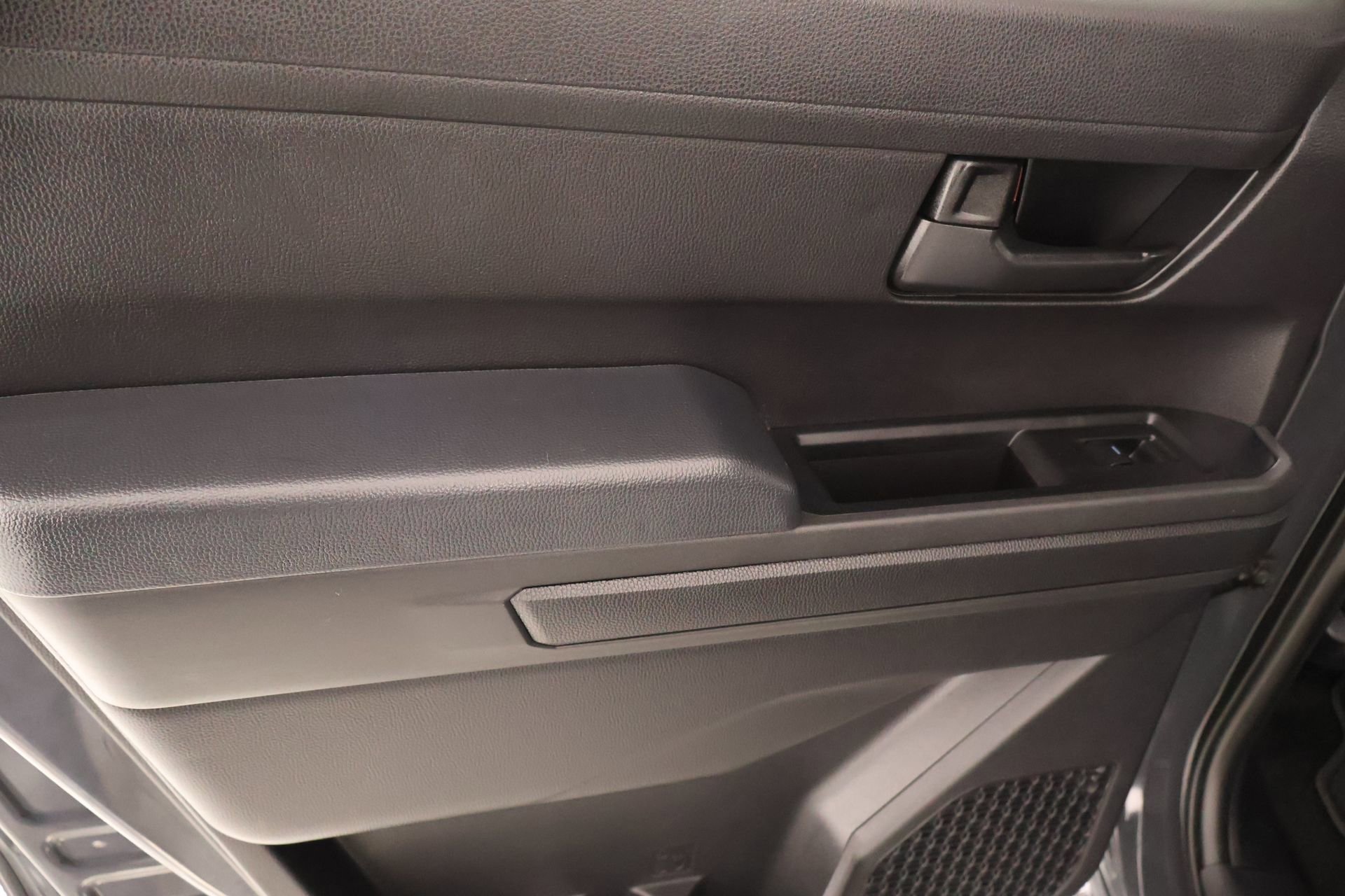 Used 2024 Toyota Tacoma SR image 15