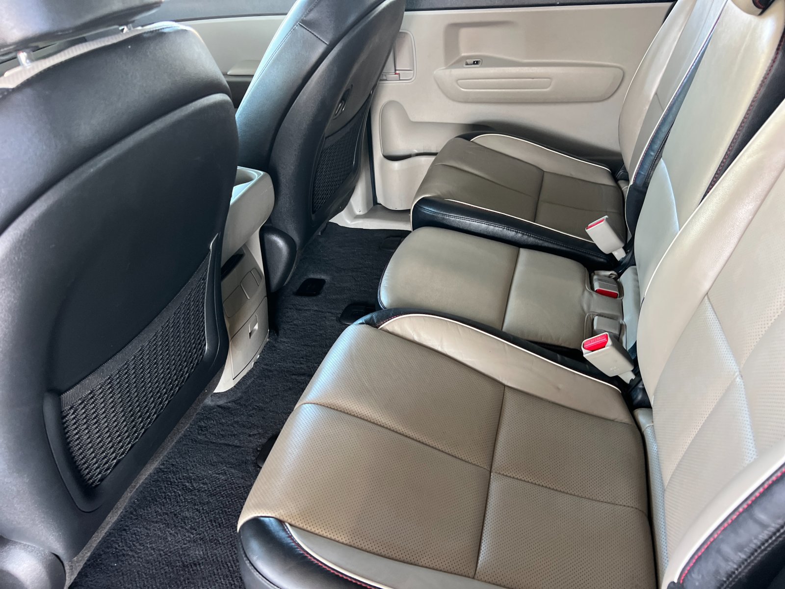 Used 2019 Kia Sedona EX FWD image 11