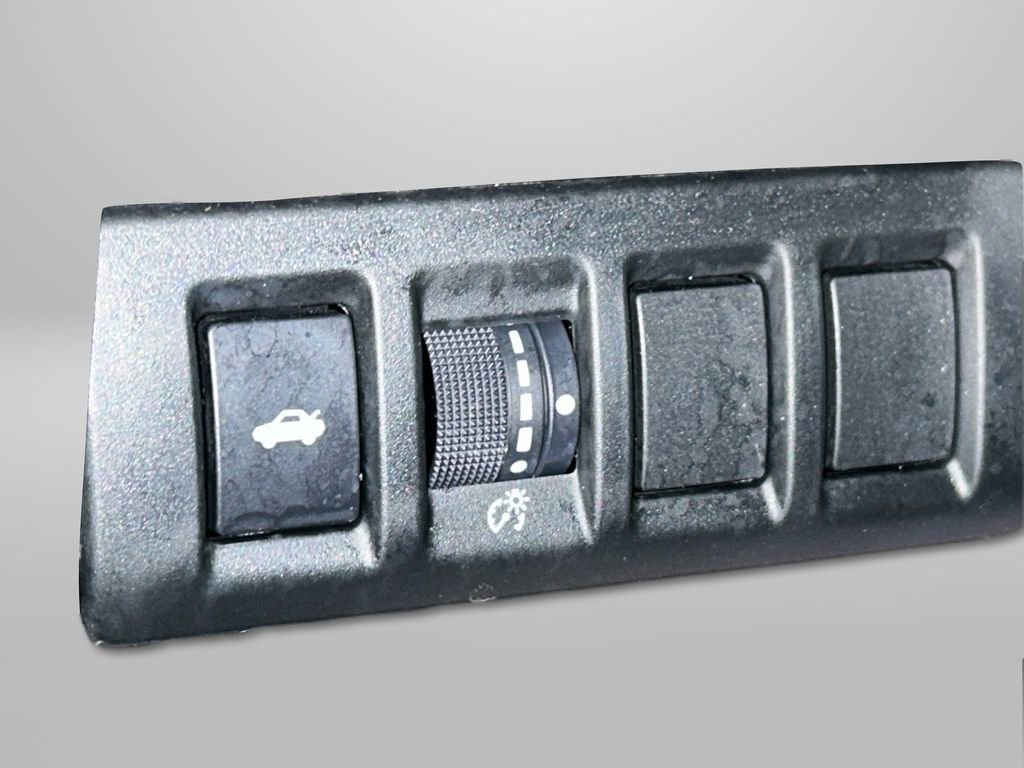 Used 2023 Subaru Legacy Limited image 38