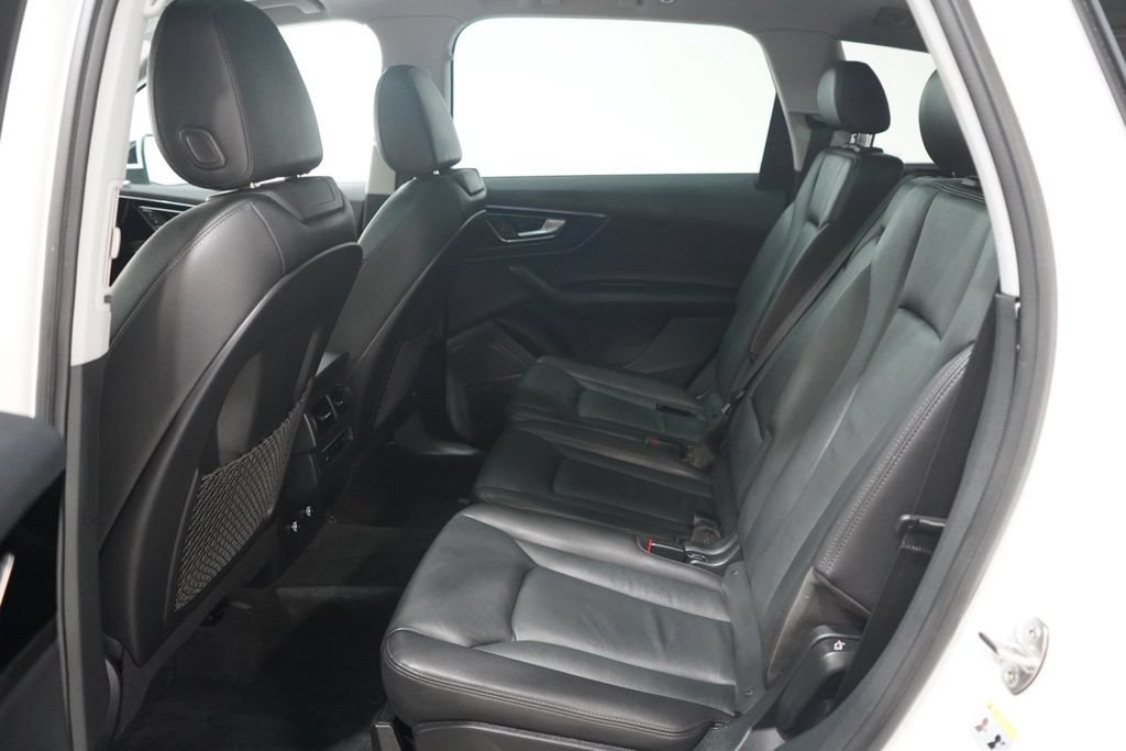 Used 2019 Audi Q7 3.0T Premium Plus w/ Premium Plus Package AWD/4WD image 31