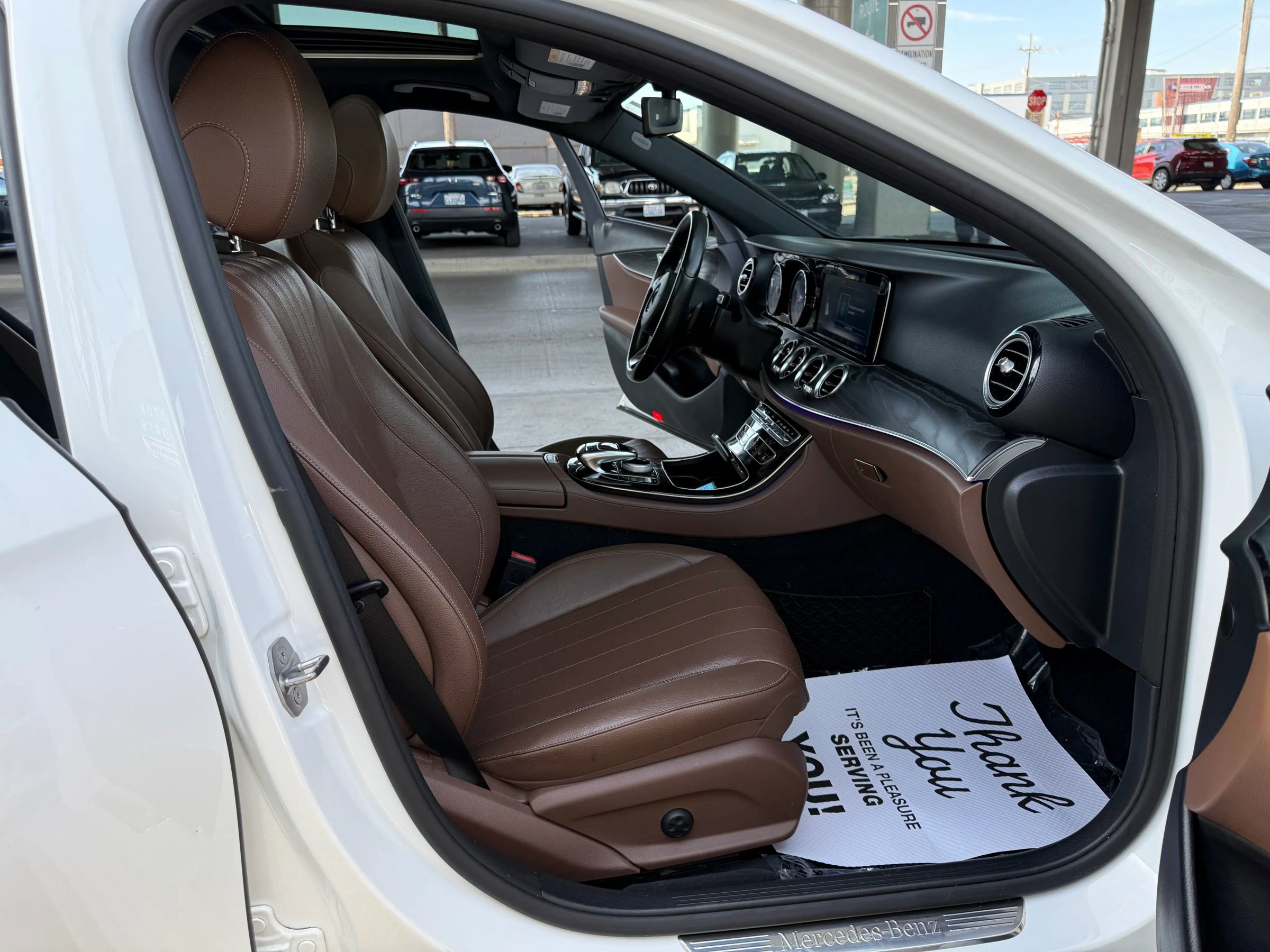Used 2017 Mercedes-Benz E 300 image 19